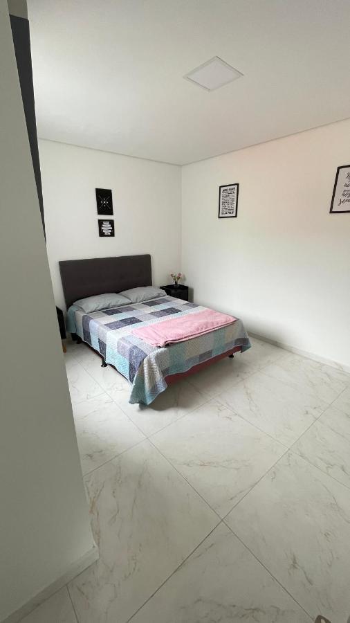 Lindo Apartamento Com 2 Quartos Prox Ao Jardim Botanico E Aeroporto Curitiba Eksteriør billede